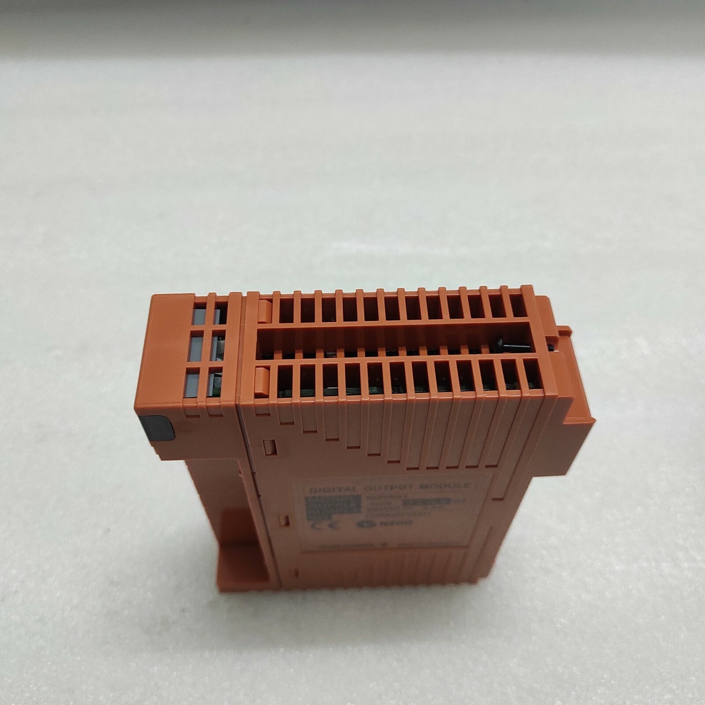 YOKOGAWA SDV541-S23 DIGITAL OUTPUT MODULE 24VDC 3.4A