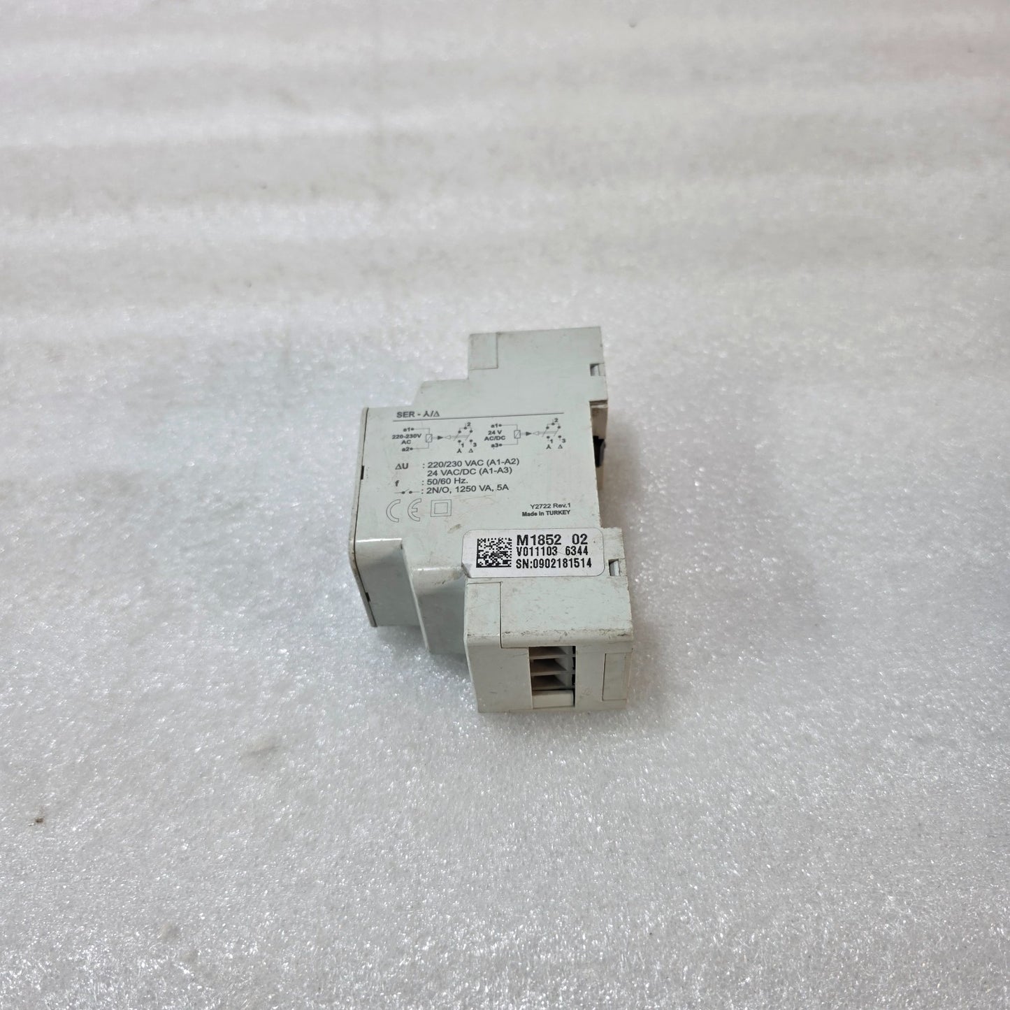 ENTES SER-Y/Δ Y2722 REV.1 STAR-DELTA TIMER RELAY 220–230VAC / 24VAC-DC, 2NO, 5A