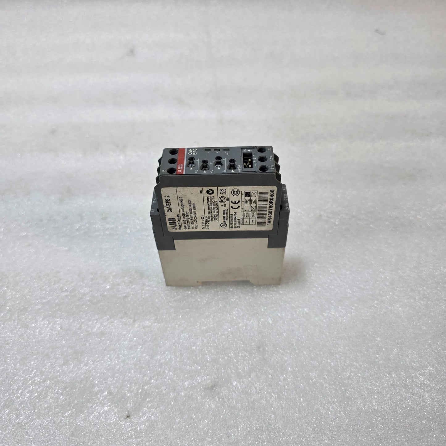 ABB CM-EFS.2 OVER & UNDER VOLTAGE MONITORING RELAY 1SVR430750R0400