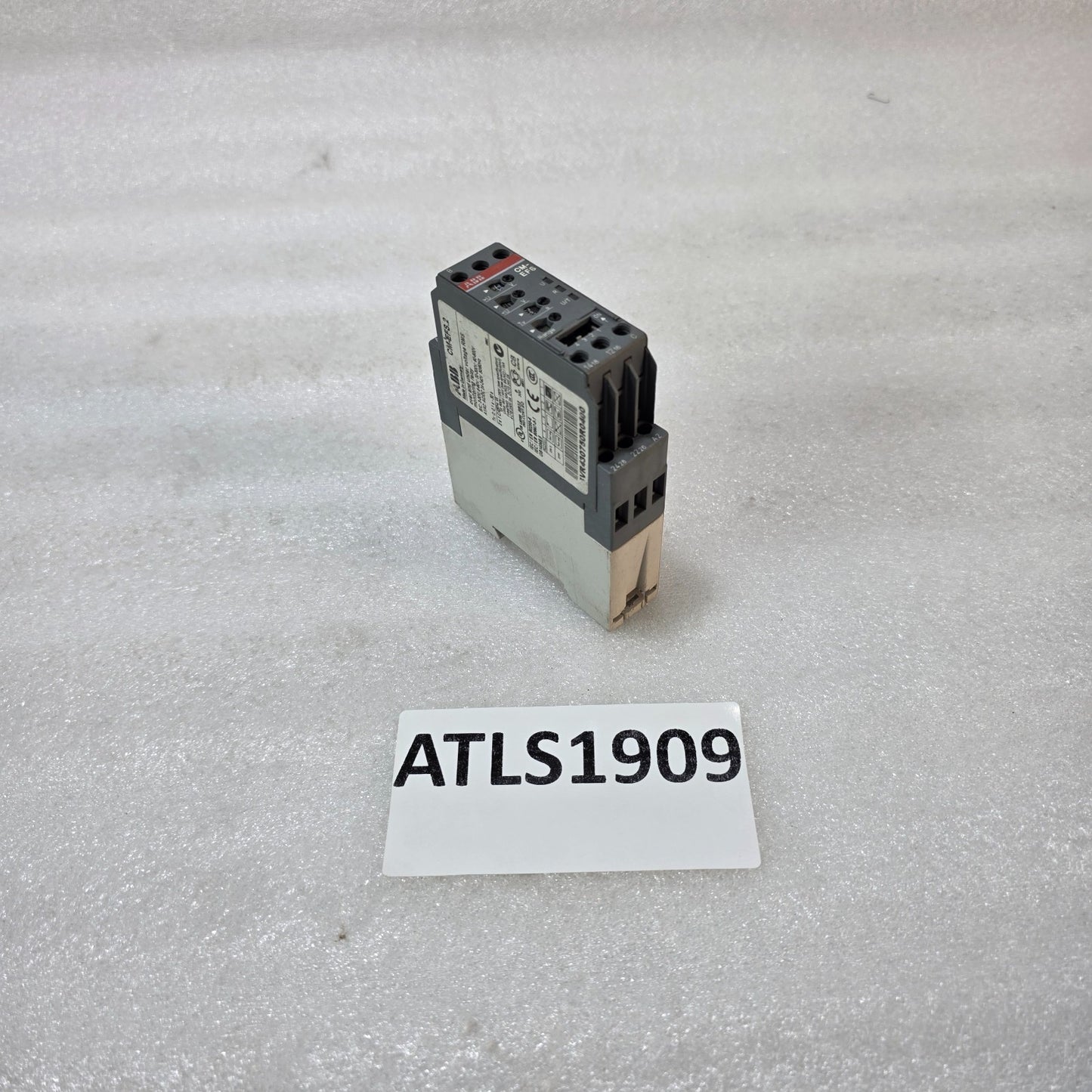 ABB CM-EFS.2 OVER & UNDER VOLTAGE MONITORING RELAY 1SVR430750R0400