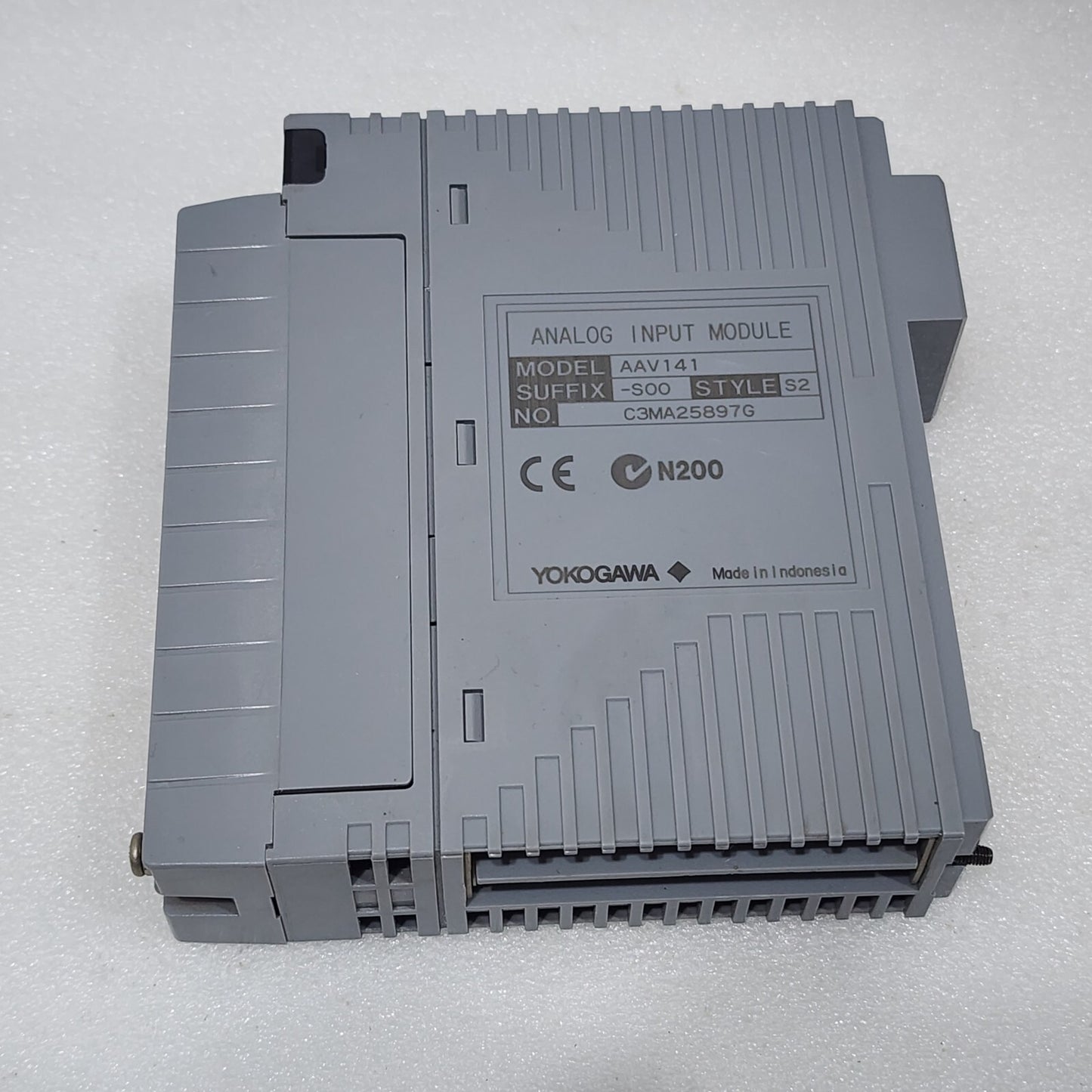YOKOGAWA AAV141-S00-S2 ANALOG INPUT MODULE AAV141