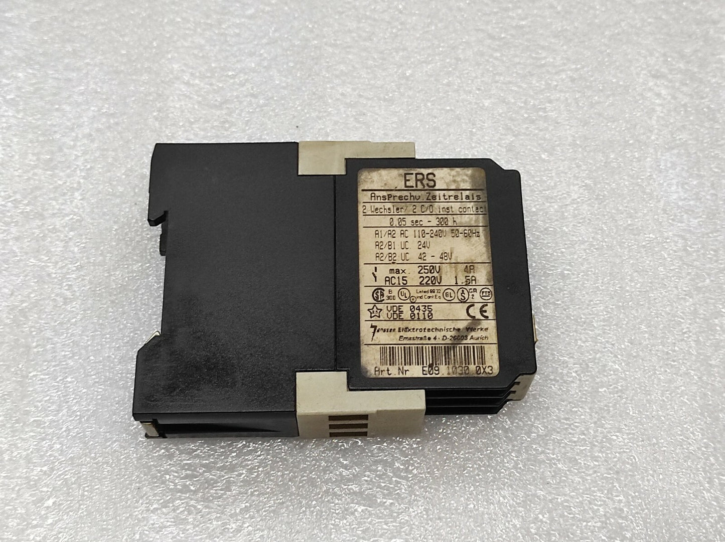 Janssen ERS Timer Relay E09 1030 0X3 110-240VAC/24V AC-DC/42-48V AC-DC 0.05S-300