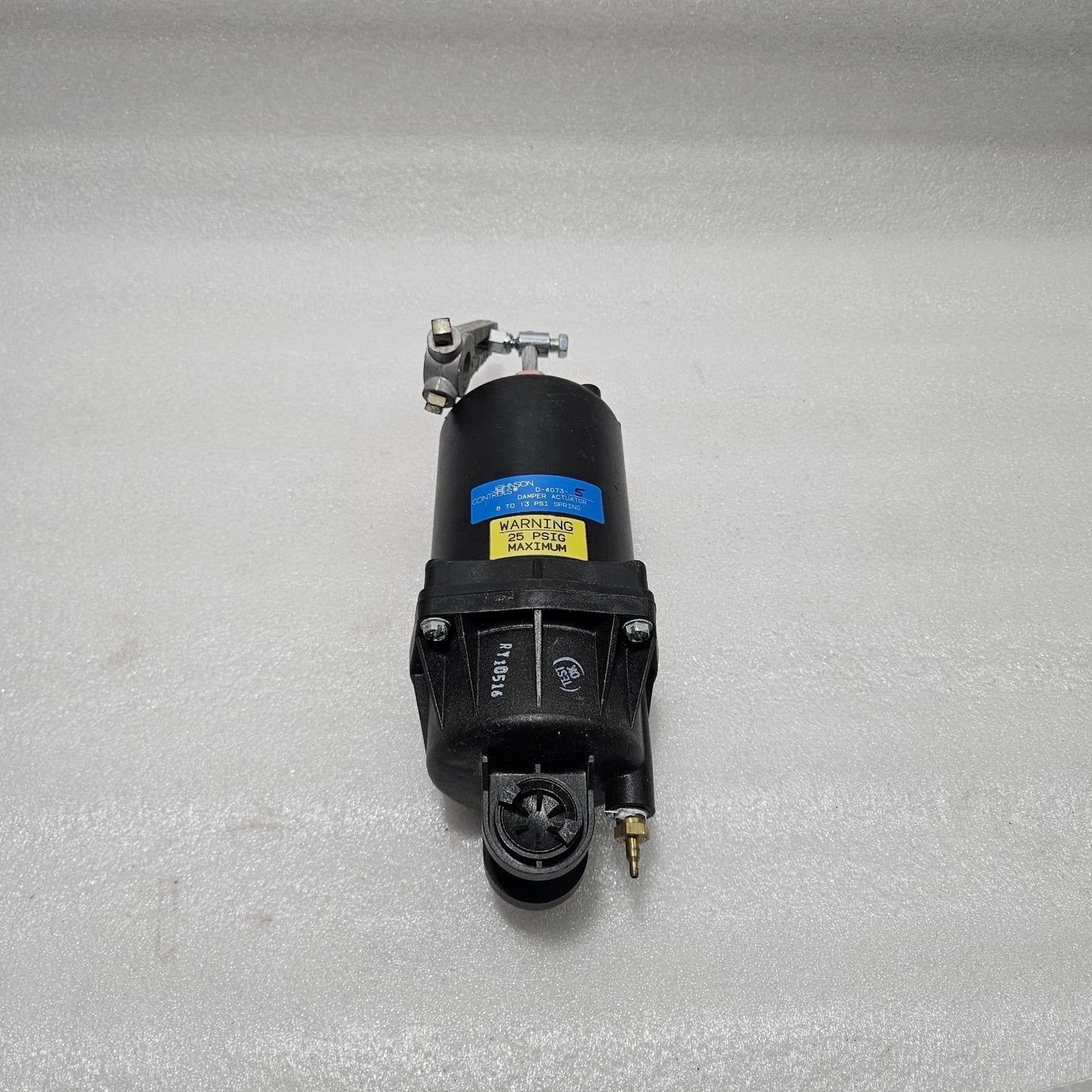 JOHNSON CONTROLS D-4073-5 PNEUMATIC DAMPER ACTUATOR, 8–13 PSI SPRING RANGE, 25 P