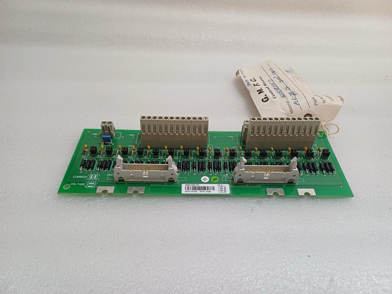 ABB DSTA-002B ANALOG SIGNAL TERMINATION BOARD 3BSE018317R1 YWP-EF 3BSC980002R525