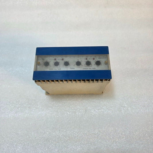 SELCO T3300-00 3-PHASE VOLTAGE RELAY, 220–240V AC SUPPLY BODY BROKEN - WORKING