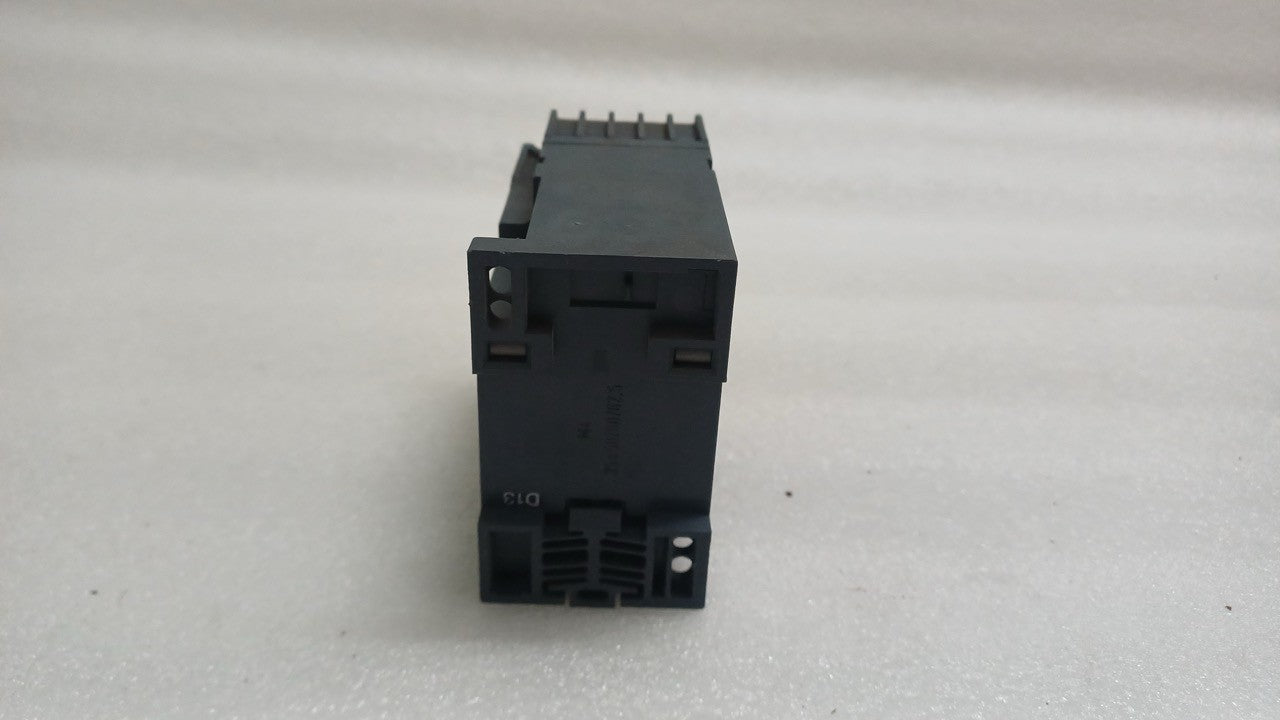 SIEMENS 7PU4140-2BT20 TIME DELAY RELAY AC 380/440V