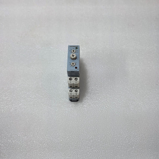 SIEMENS 7PV0723-1AZ20-0E1 MULTIFUNCTION TIMER RELAY, 12–240V AC/DC, IP20