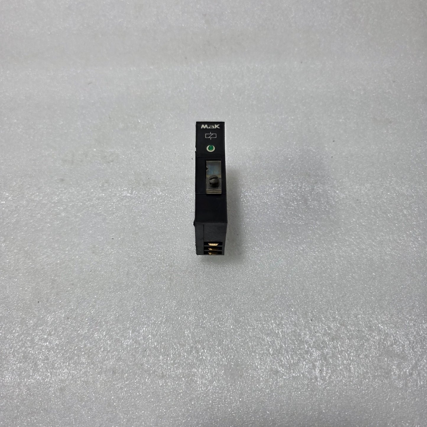 MAK 9.01.7-91.08.00-06 CONTROL RELAY MODULE 24V DC