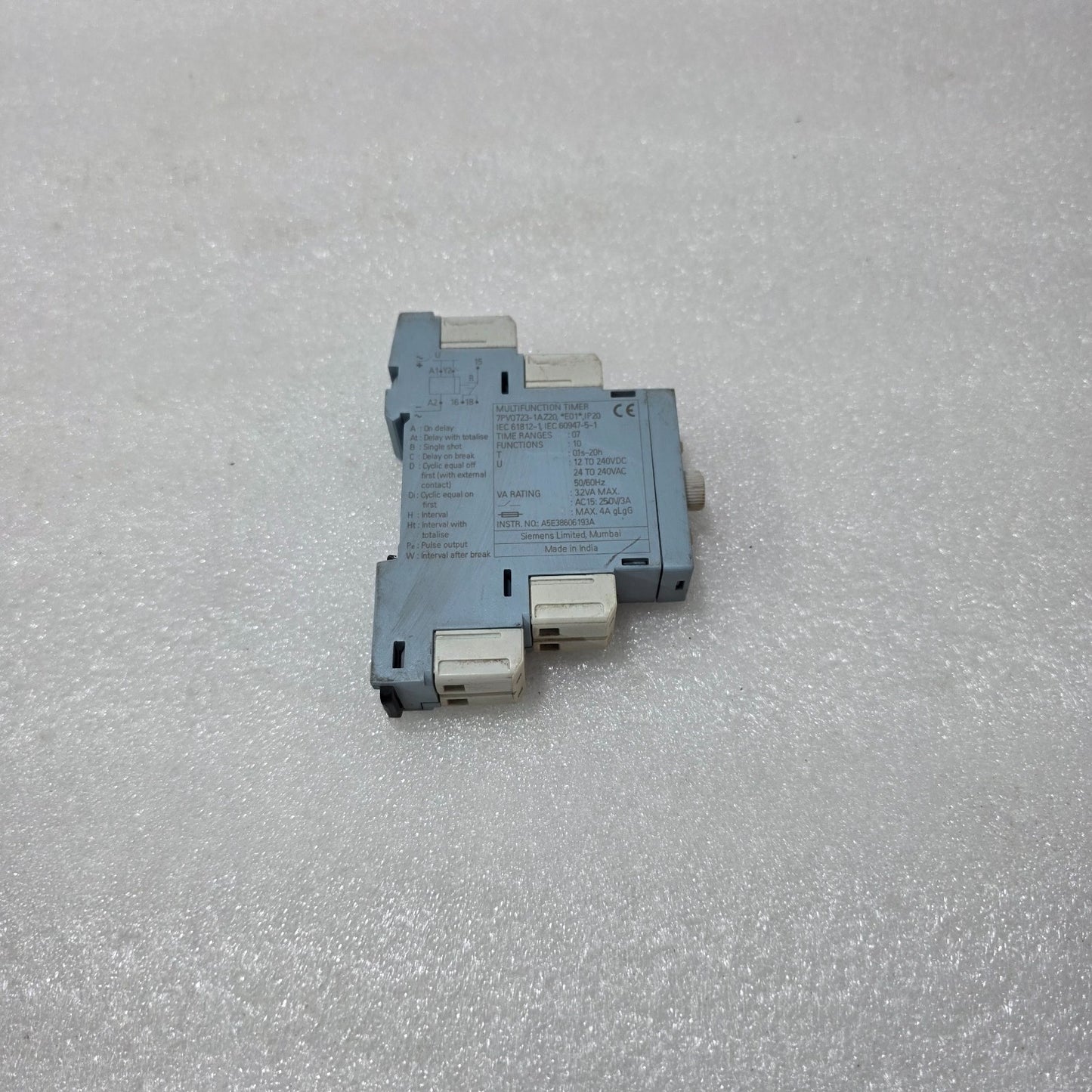 SIEMENS 7PV0723-1AZ20-0E1 MULTIFUNCTION TIMER RELAY, 12–240V AC/DC, IP20