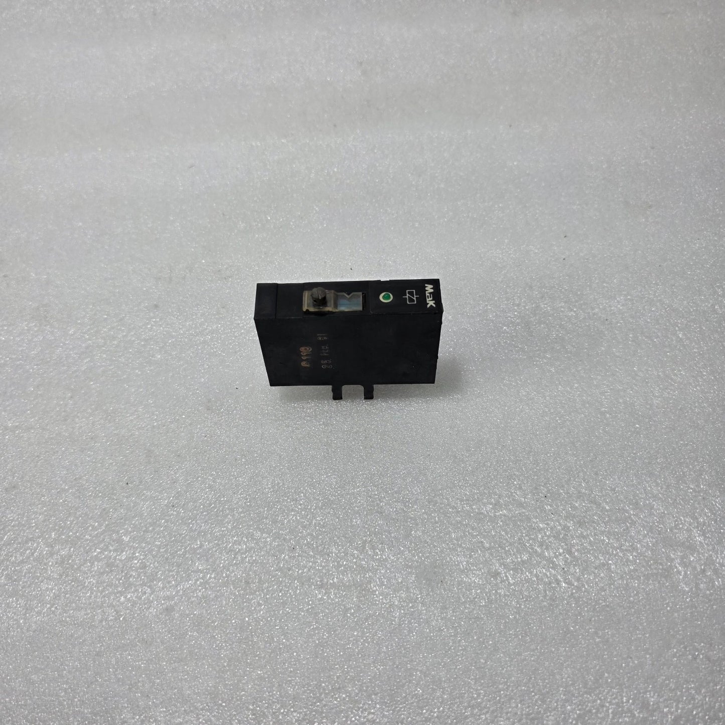 MAK 9.01.7-91.08.00-06 CONTROL RELAY MODULE 24V DC