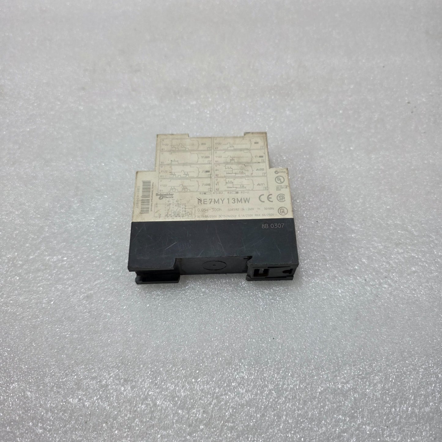 RE7MY13MW ZELIO TIME MULTIFUNCTION TIMER RELAY, 24–240V AC/DC