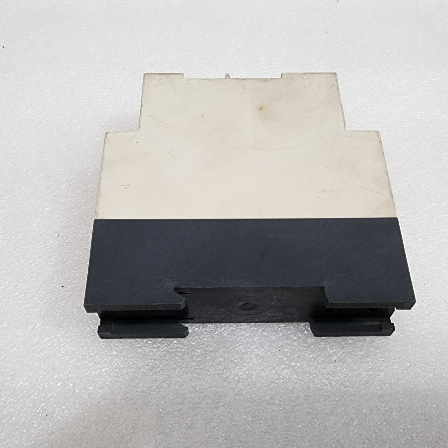RE7TM11BU ON-DELAY TIMING RELAY 110-240VAC/24VAC-DC/42-48VAC-DC