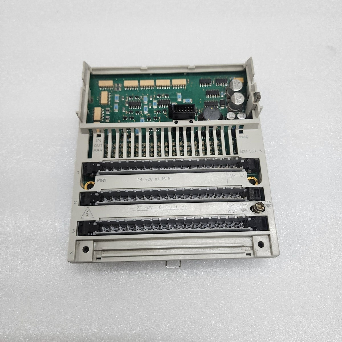 170ADM35015 I/O BASE 24 VDC 16PT IN/OUT