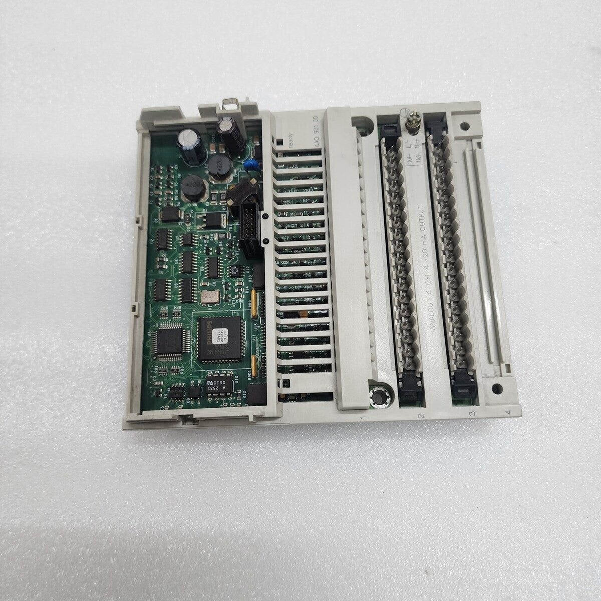 170ADO73050 I/O BASE MODULE 230VAC