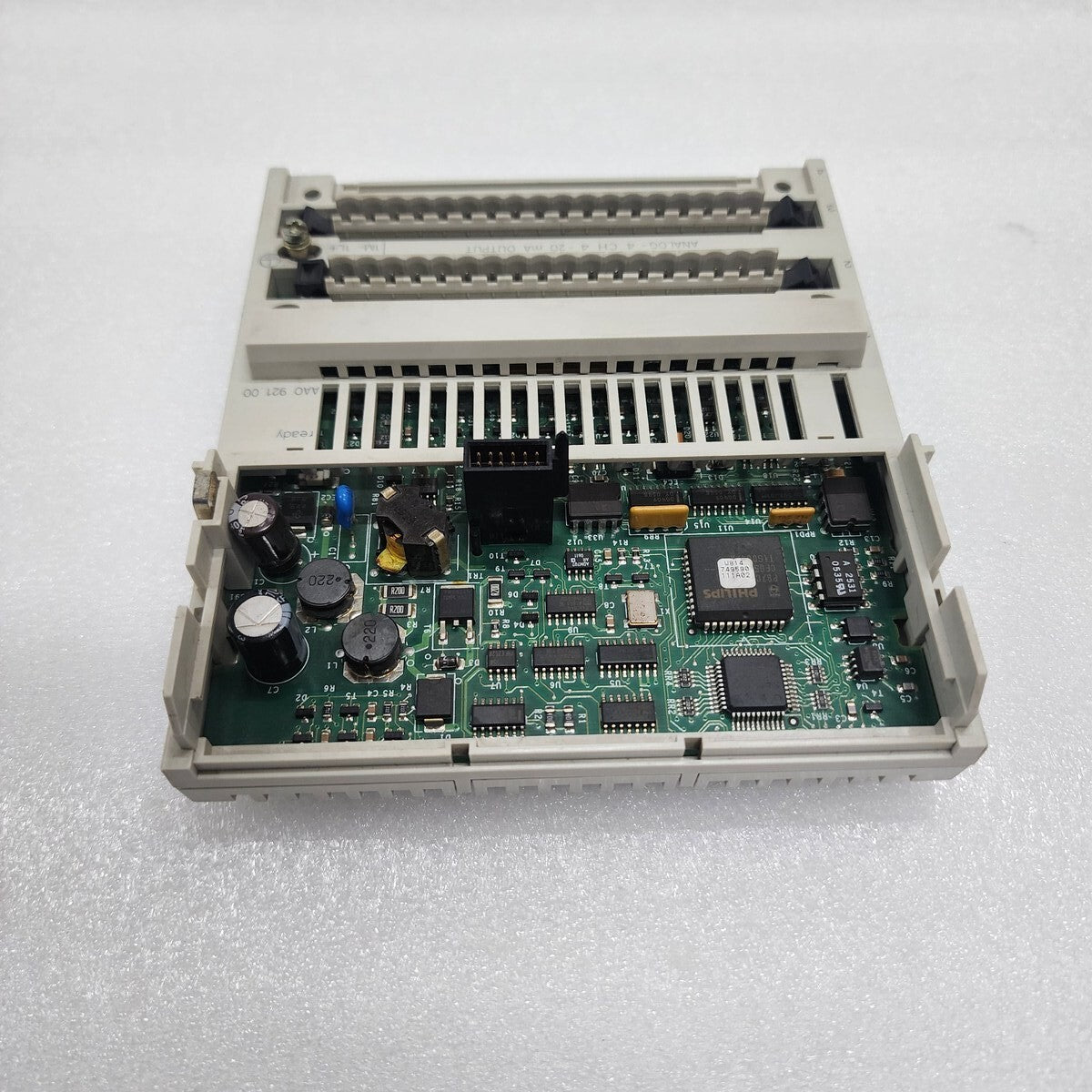 170ADO73050 I/O BASE MODULE 230VAC