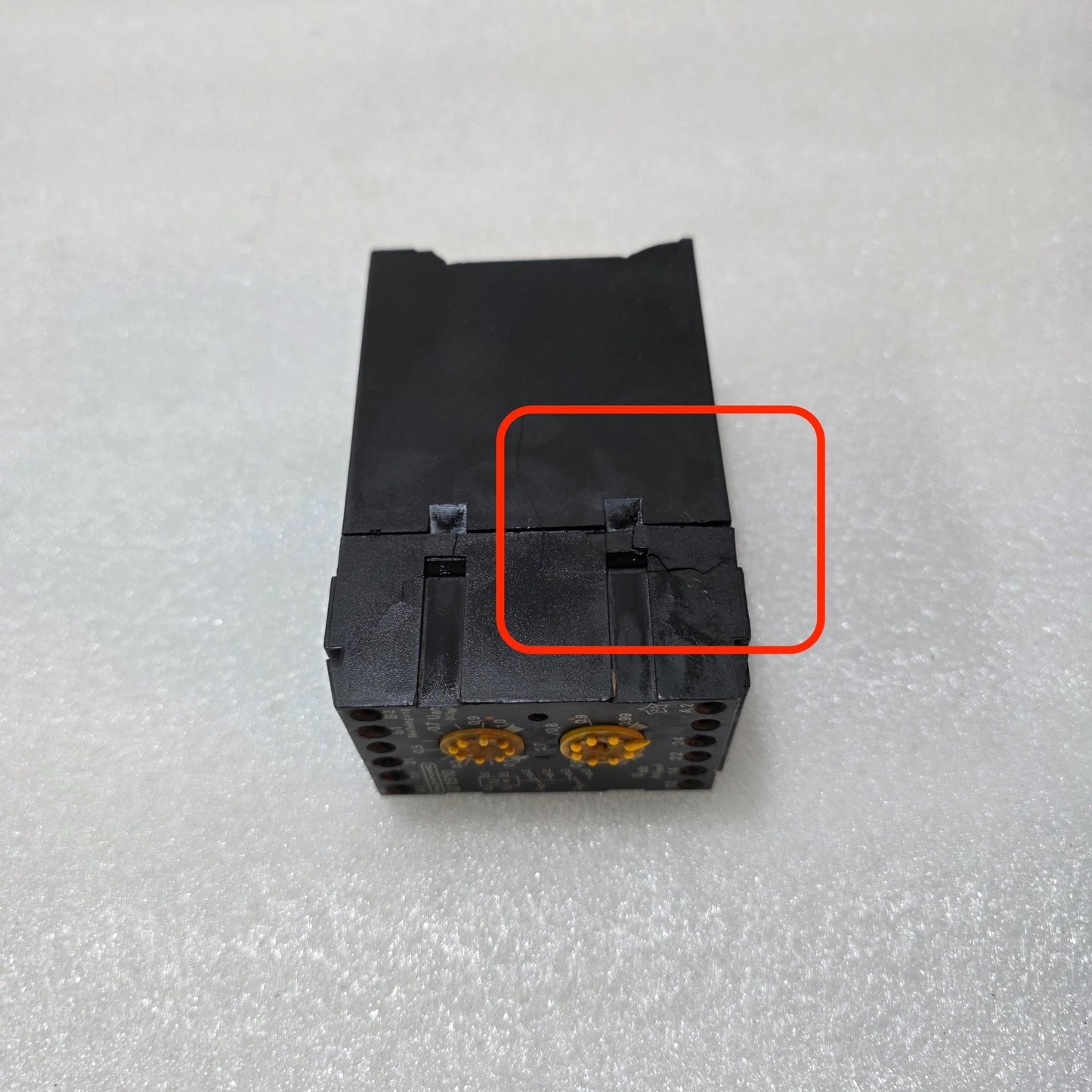 KUHNKE U1510.2 VOLTAGE MONITORING RELAY, 50–500V AC 24V DC BODY BROKEN WORKING