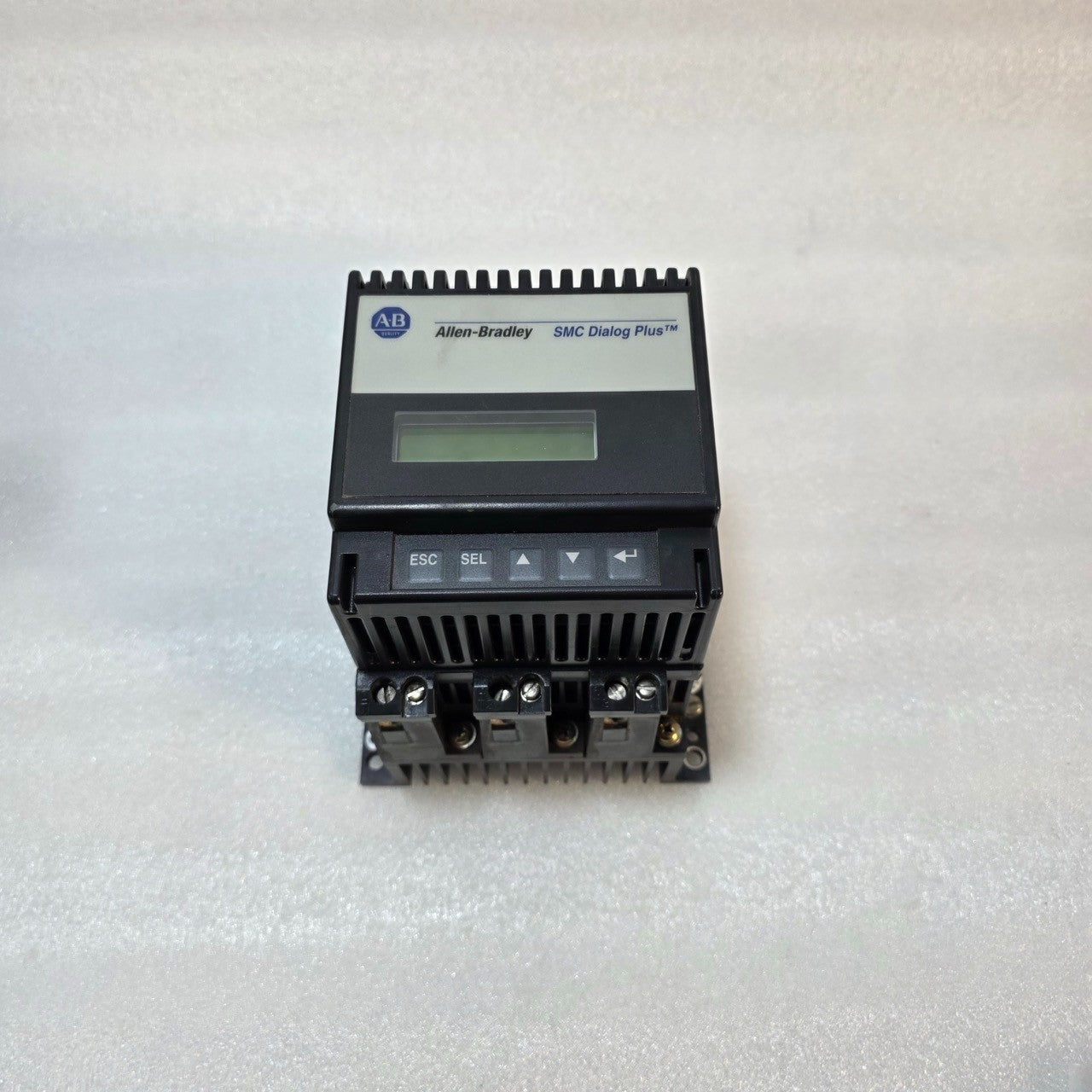 ALLEN-BRADLEY 150-B24NBDA-J1 SMC DIALOG PLUS SOFT STARTER, 24A, 208–480V AC WITH
