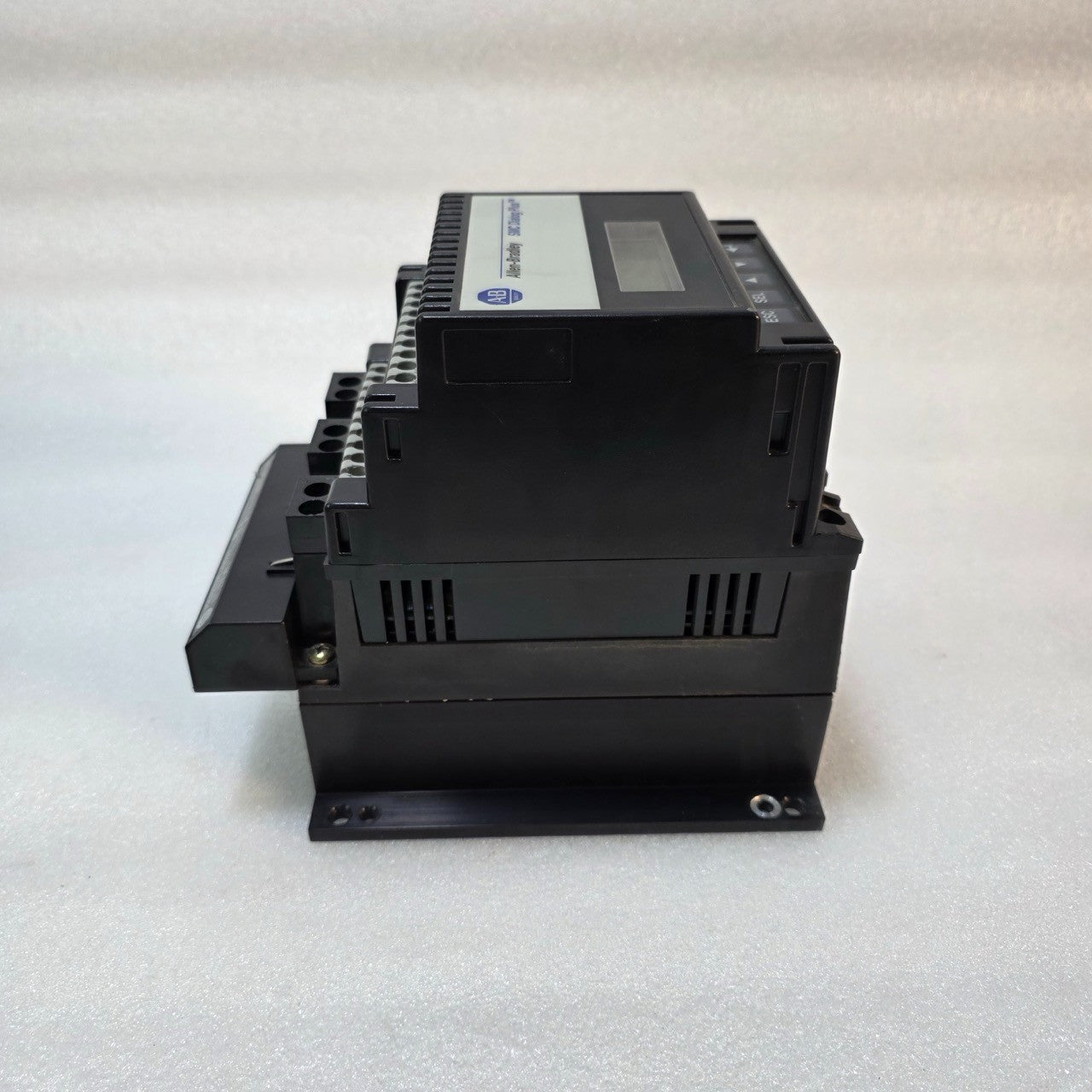 ALLEN-BRADLEY 150-B24NBDA-J1 SMC DIALOG PLUS SOFT STARTER, 24A, 208–480V AC WITH