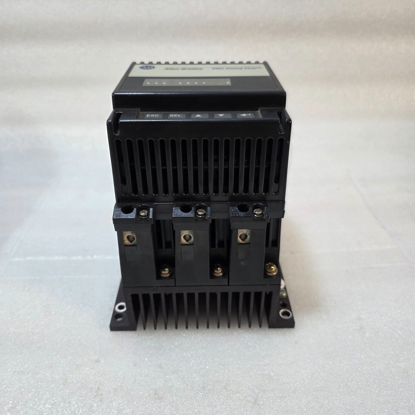 ALLEN-BRADLEY SMC DIALOG PLUS SOFT STARTER 150-B24NBDD-J1 24A 3-PHASE 208–480V W