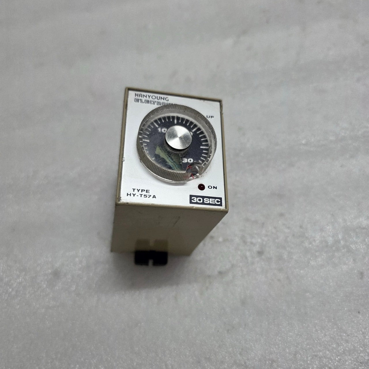 HANYOUNG HY-T57A SUPER TIMER / TIME DELAY RELAY AC110V/220V