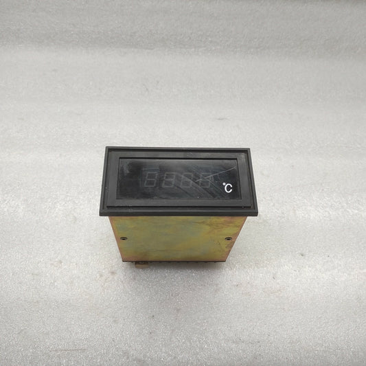 MURAYAMA DENKI DM-6042A DIGITAL THERMOMETER 90-125V