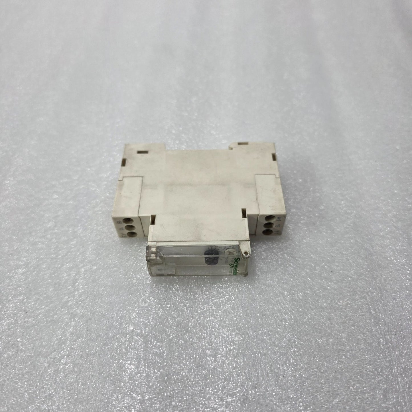 TELEMECANIQUE RE11RCMU MULTIFUNCTION TIME RELAY 0.1S–100H | 24VDC / 240VAC TIMER