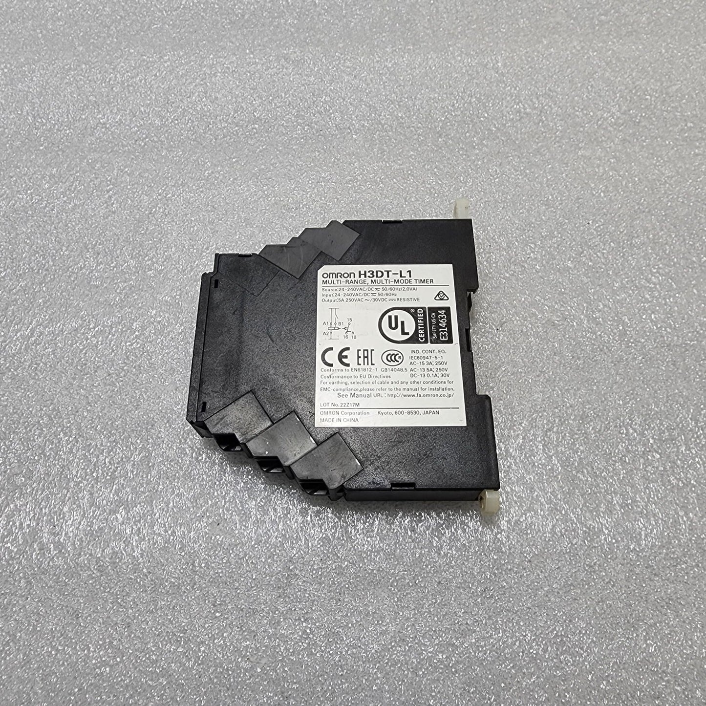 OMRON H3DT-L1 MULTI-RANGE MULTI-MODE TIMER 24-240VAC/DC