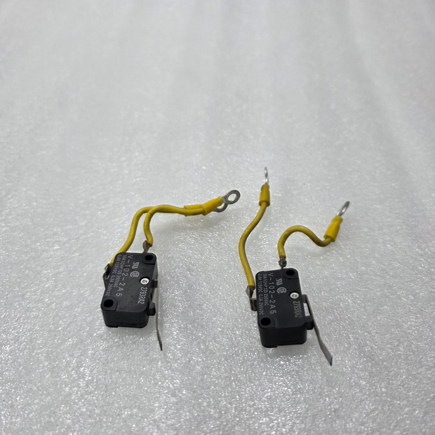 2 UNIT X OMRON V-102-2A5 MICRO LIMIT SWITCH 10A 250VAC SNAP ACTION LOT OF 2 UNIT