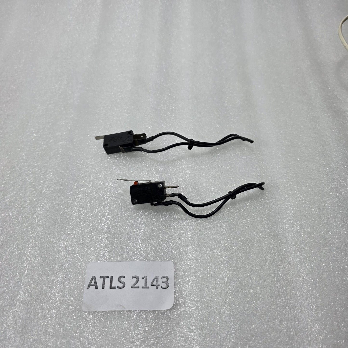 2 UNIT X OMRON V-21FL-1C8-G31 MICRO LIMIT SWITCH 21A 250VAC LOT OF 2 UNIT
