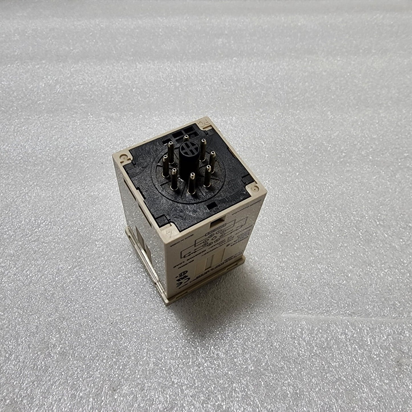 OMRON H3CA-8 MULTIFUNCTION TIMER 100-120VAC