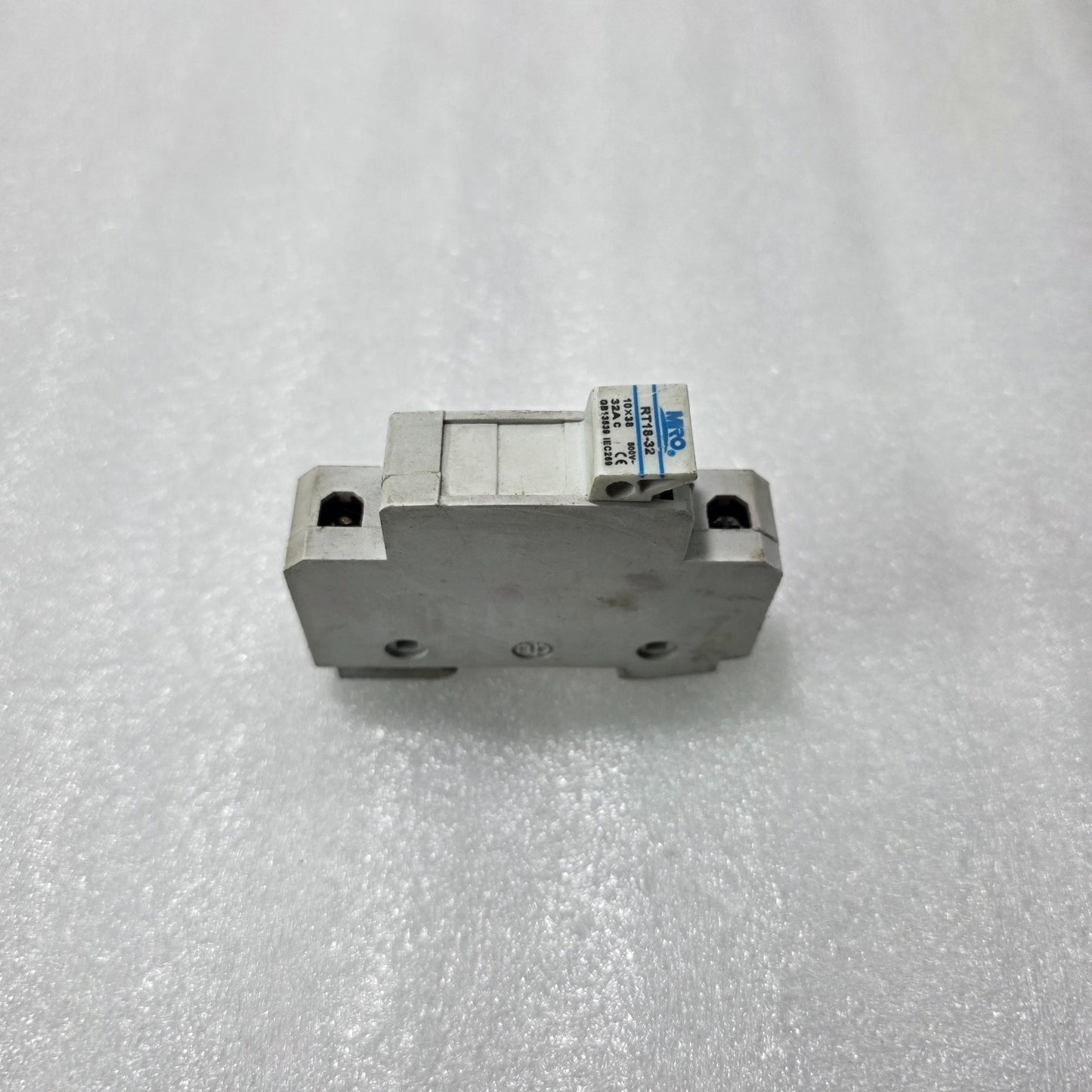 MRO RT18-32 FUSE HOLDER 10X38 32A 500V DIN RAIL MOUNT IEC269 INDUSTRIAL FUSE BAS