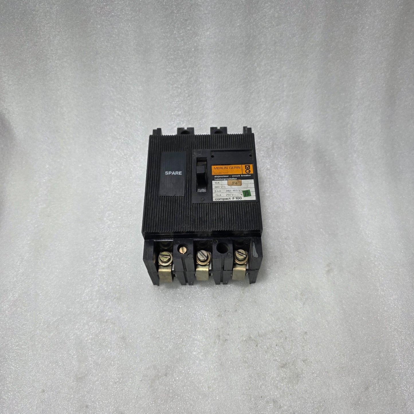 MERLIN GERIN COMPACT F100 CIRCUIT BREAKER 10A