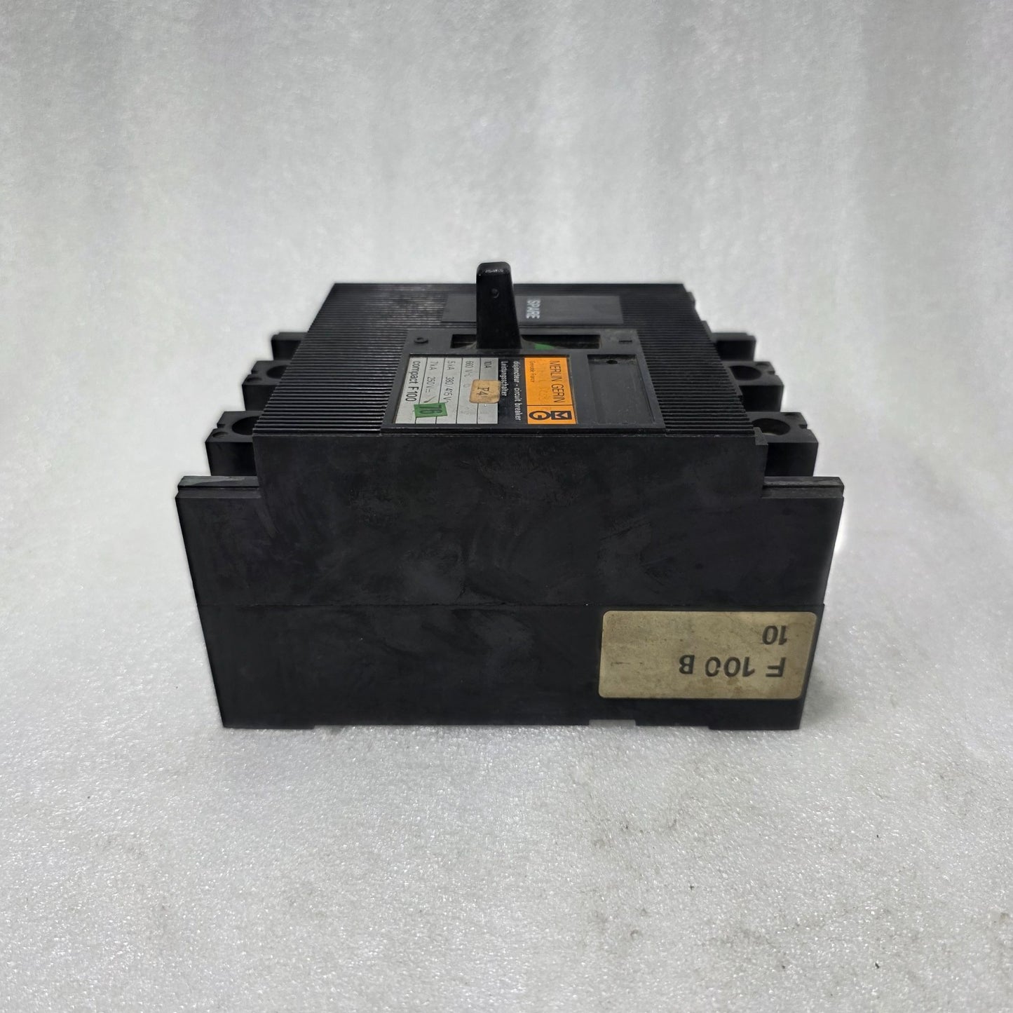 MERLIN GERIN COMPACT F100 CIRCUIT BREAKER 10A