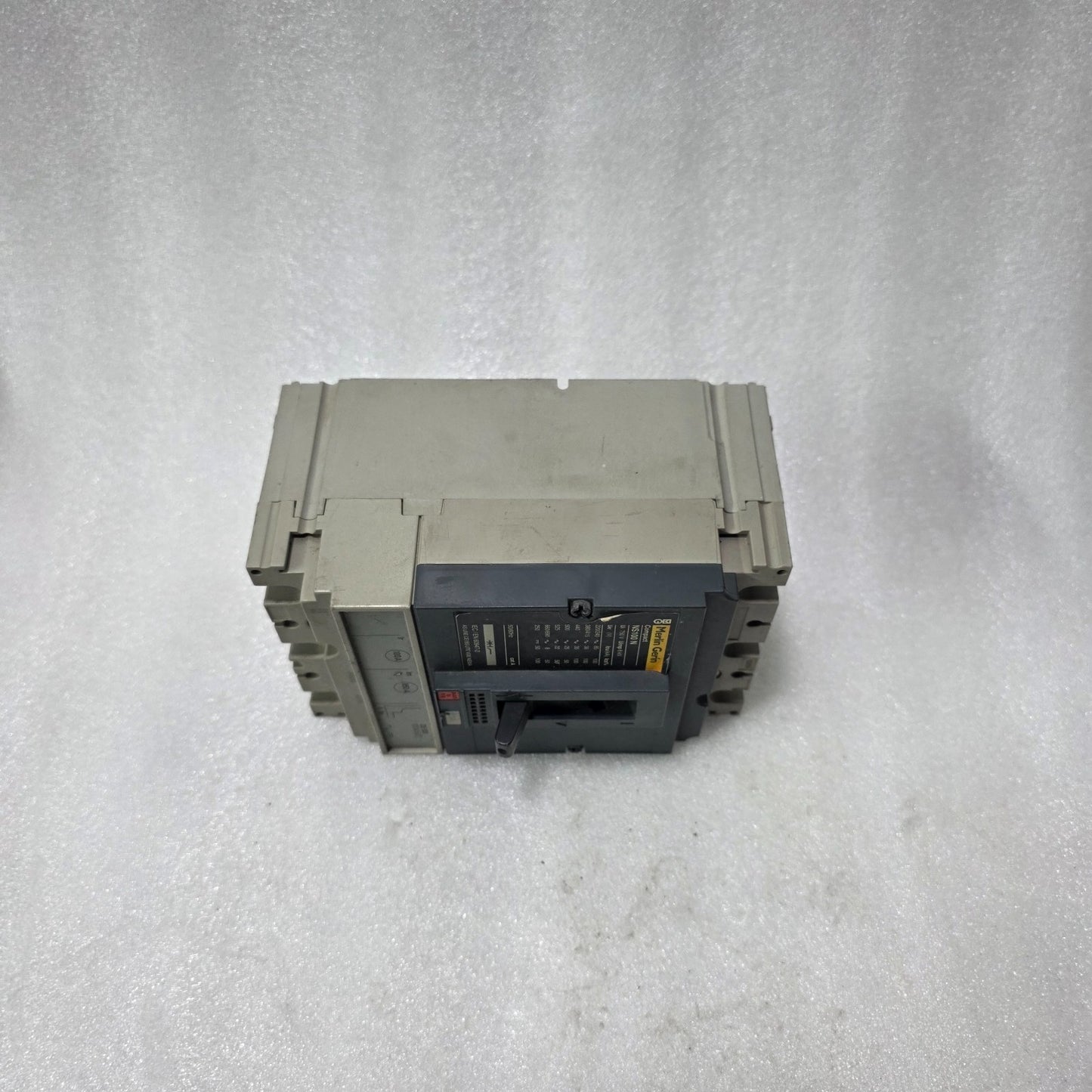 MERLIN GERIN COMPACT NS100N MCCB, 100A, 3-POLE, 690V AC, THERMAL-MAGNETIC (DE100