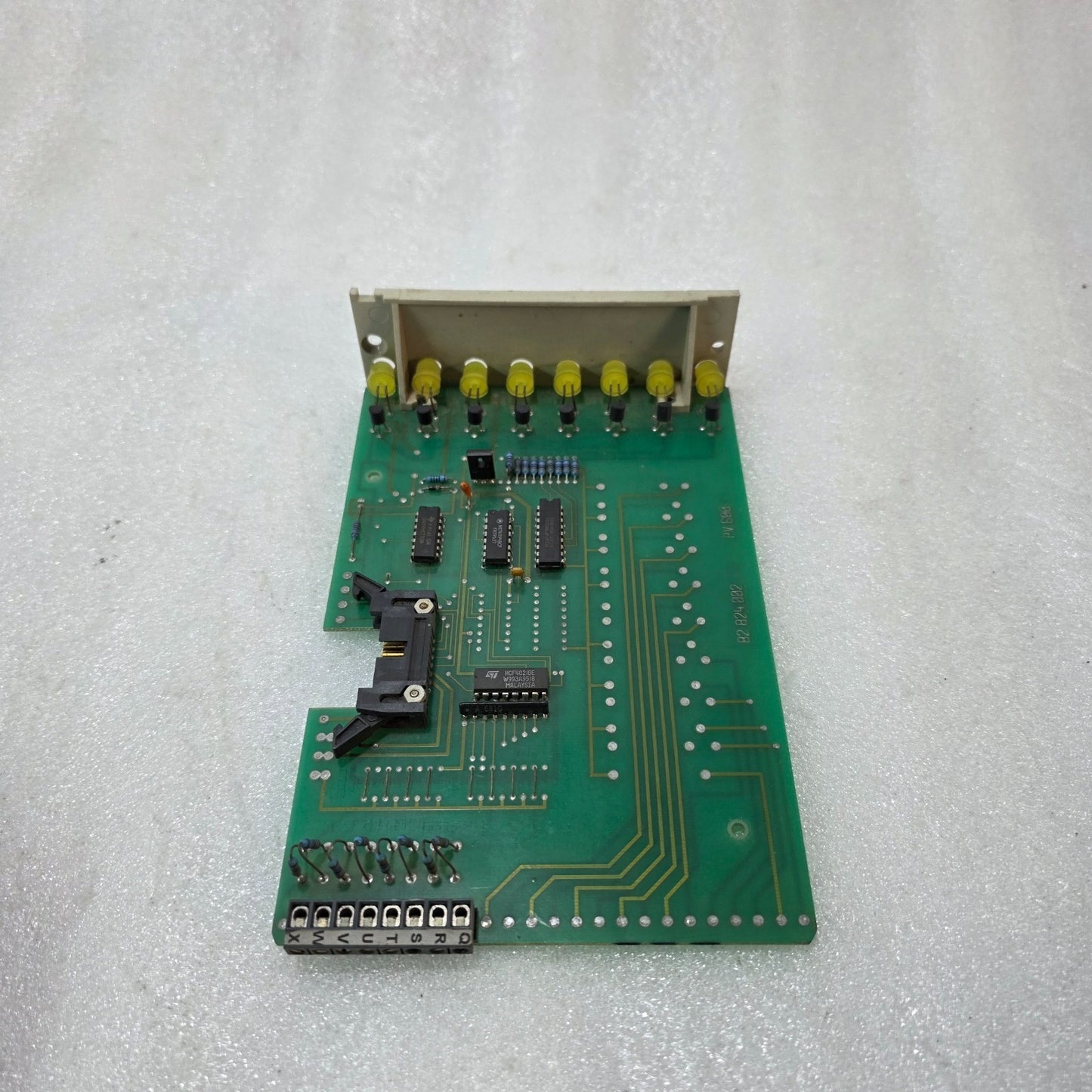INDUSTRIAL PCB CONTROL CARD PV600 82 824 002 LED INDICATOR BOARD MODULE