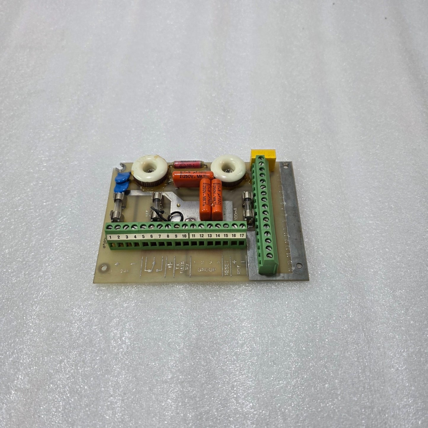 INDUSTRIAL ELECTRICAL CONNECTOR HOUSING 9710.151 0286 | MULTI-PIN TERMINAL BLOCK