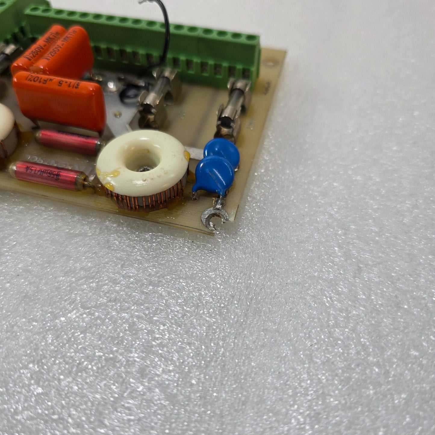 INDUSTRIAL ELECTRICAL CONNECTOR HOUSING 9710.151 0286 | MULTI-PIN TERMINAL BLOCK