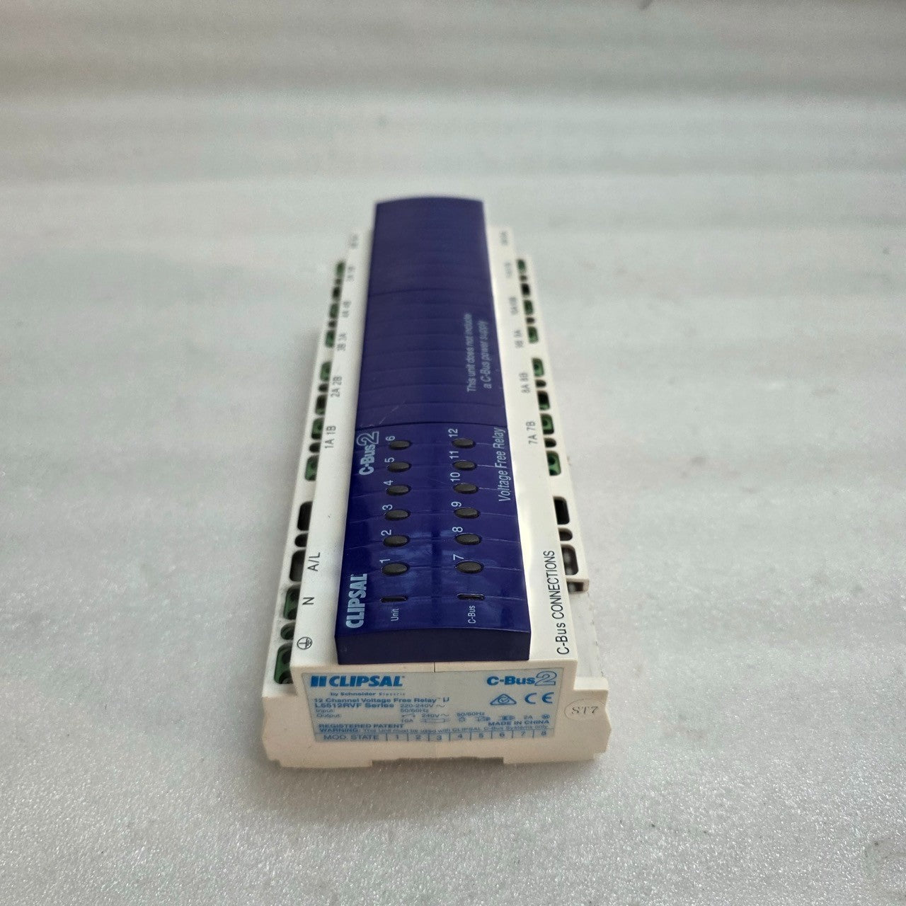 CLIPSAL L5512RVF 12-CHANNEL VOLTAGE FREE RELAY 220–240 V AC