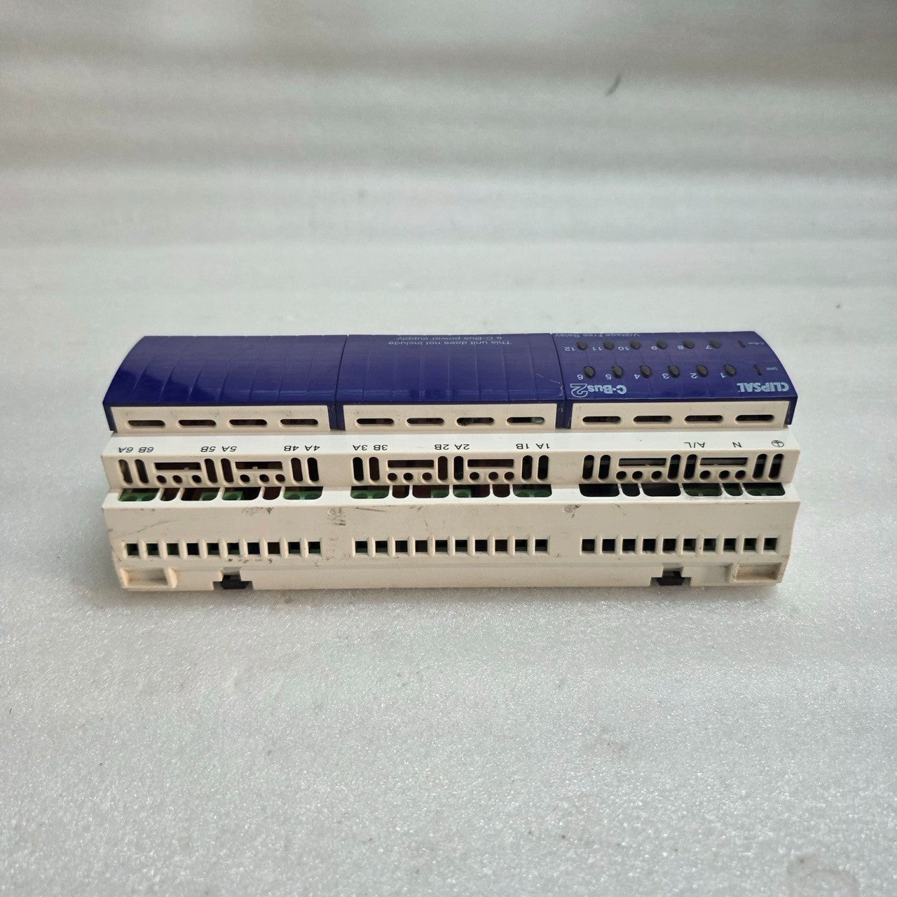 CLIPSAL L5512RVF 12-CHANNEL VOLTAGE FREE RELAY 220–240 V AC