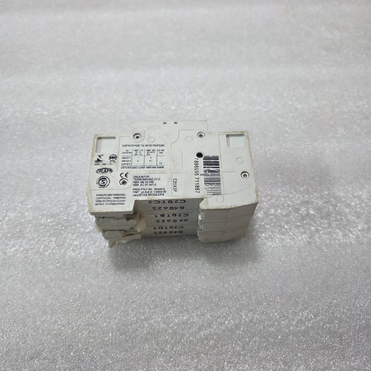SIEMENS 5SX1 3 C20 3 POLE MCB 20A 380V INDUSTRIAL MINIATURE CIRCUIT BREAKER