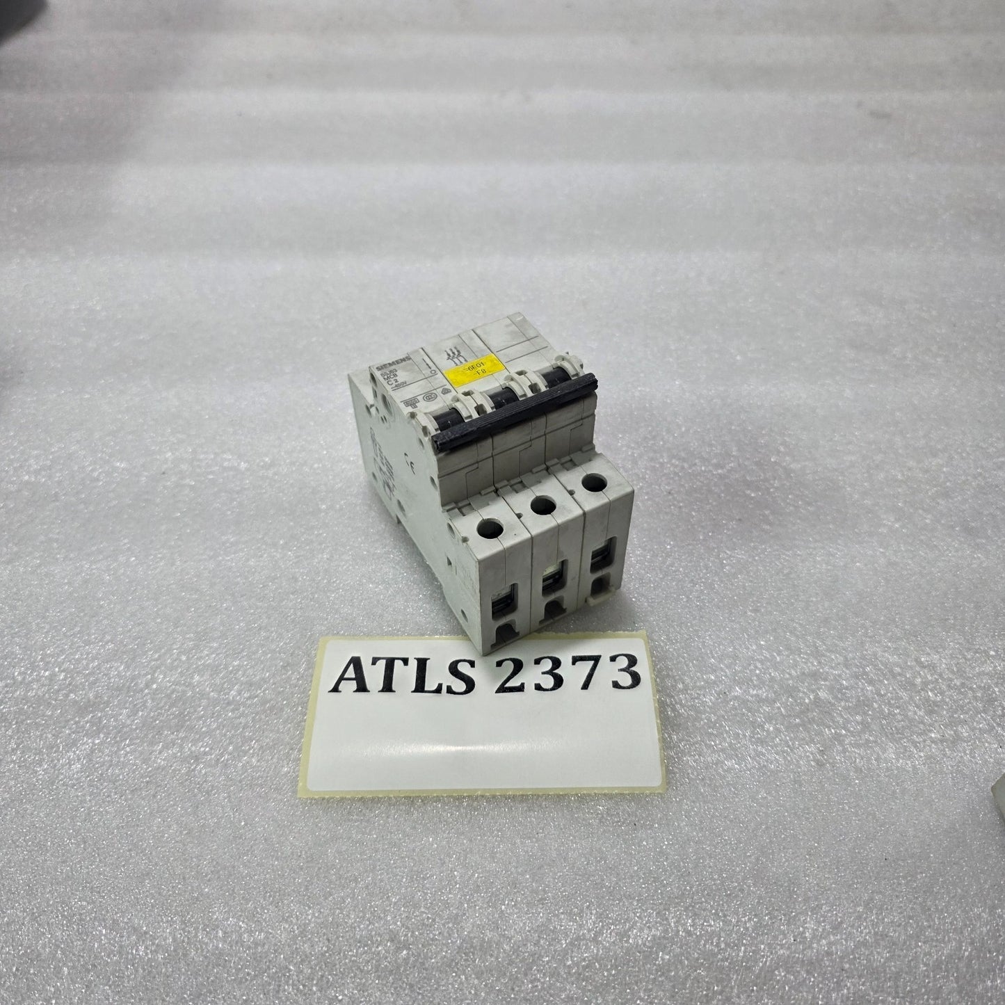 SIEMENS 5SJ63 C2 3 POLE MCB 2A 400V MINIATURE CIRCUIT BREAKER 6000A