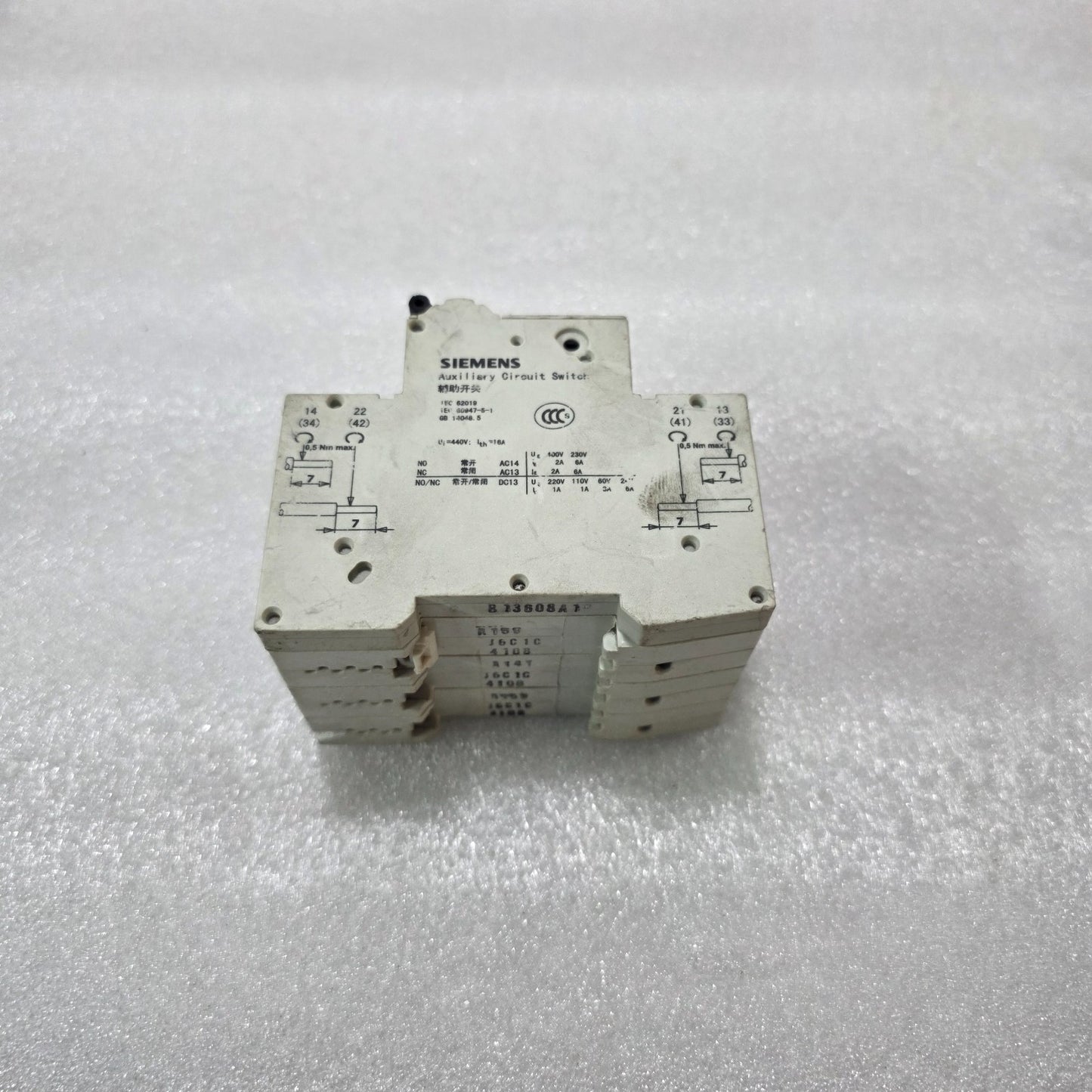 SIEMENS 5SJ63 C1 3 POLE MCB 1A 400V MINIATURE CIRCUIT BREAKER WITH AUXILIARY CON