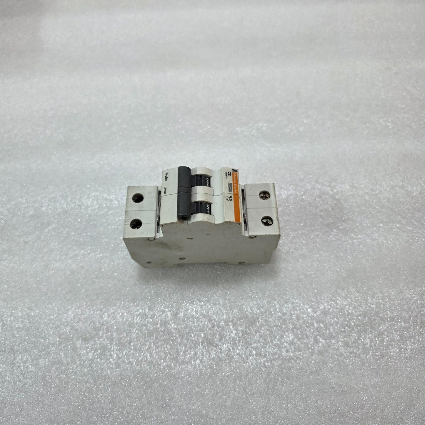 MERLIN GERIN PROTEC 2P C2 MINIATURE CIRCUIT BREAKER 415V 10KA