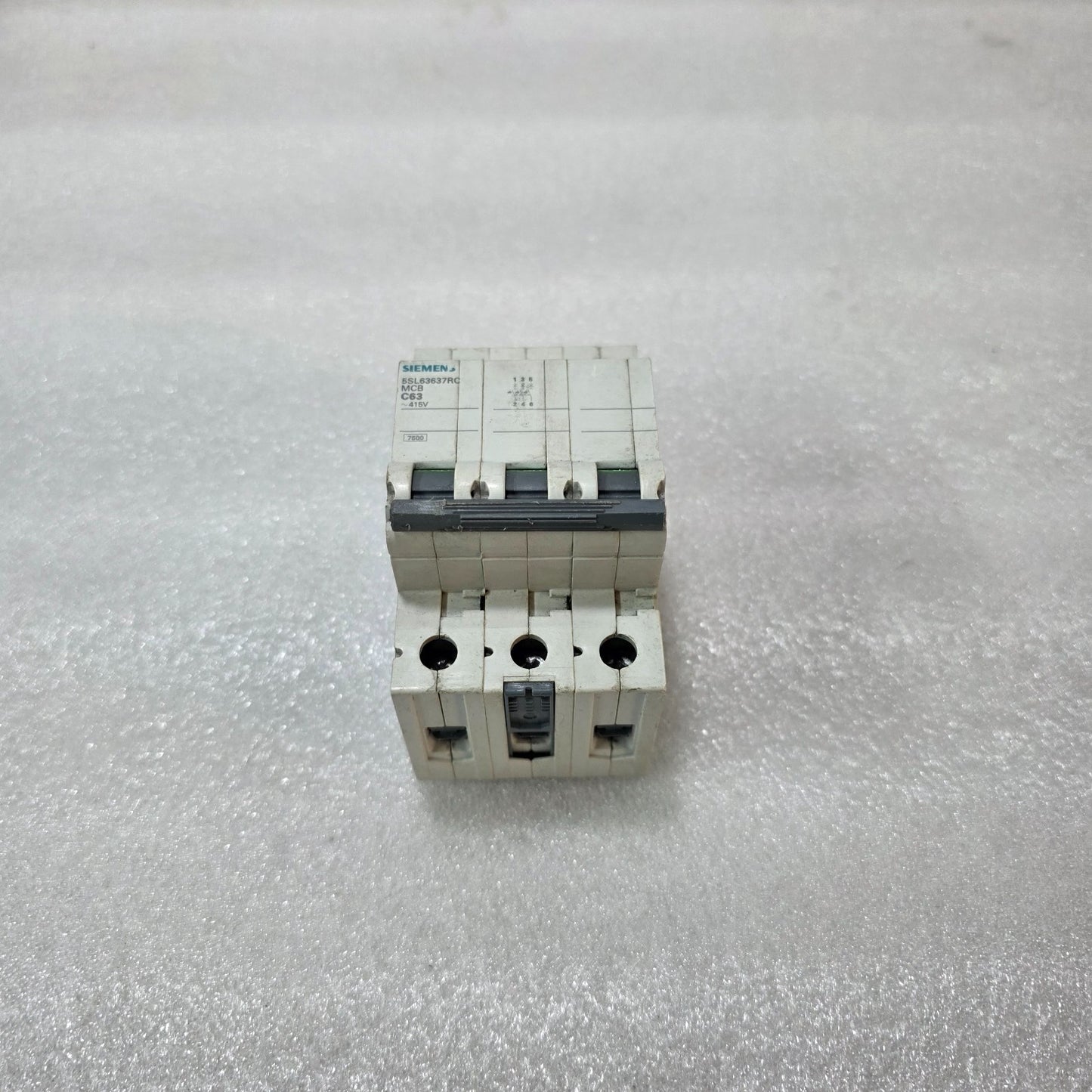 SIEMENS 5SL63637RC C63 63A 3 POLE MCB 415V 7.5KA CIRCUIT BREAKER