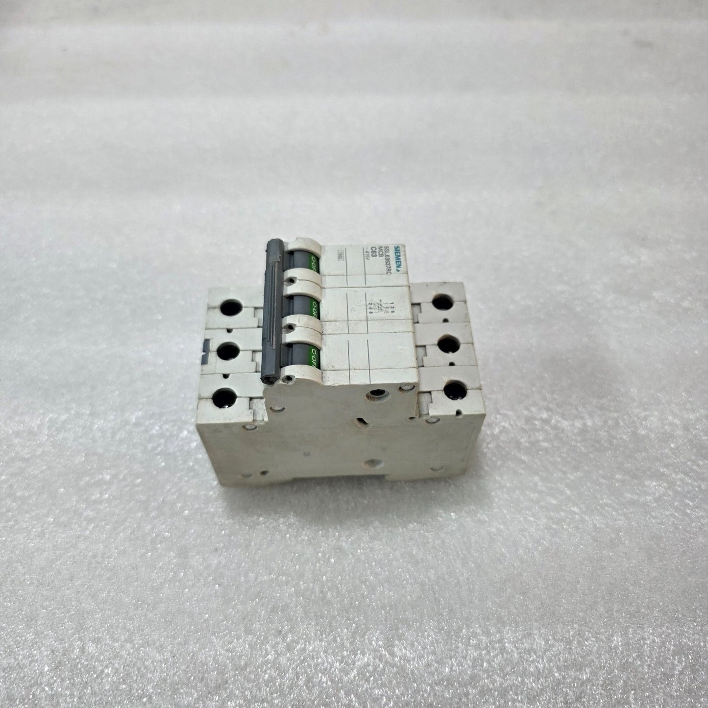 SIEMENS 5SL63637RC C63 63A 3 POLE MCB 415V 7.5KA CIRCUIT BREAKER