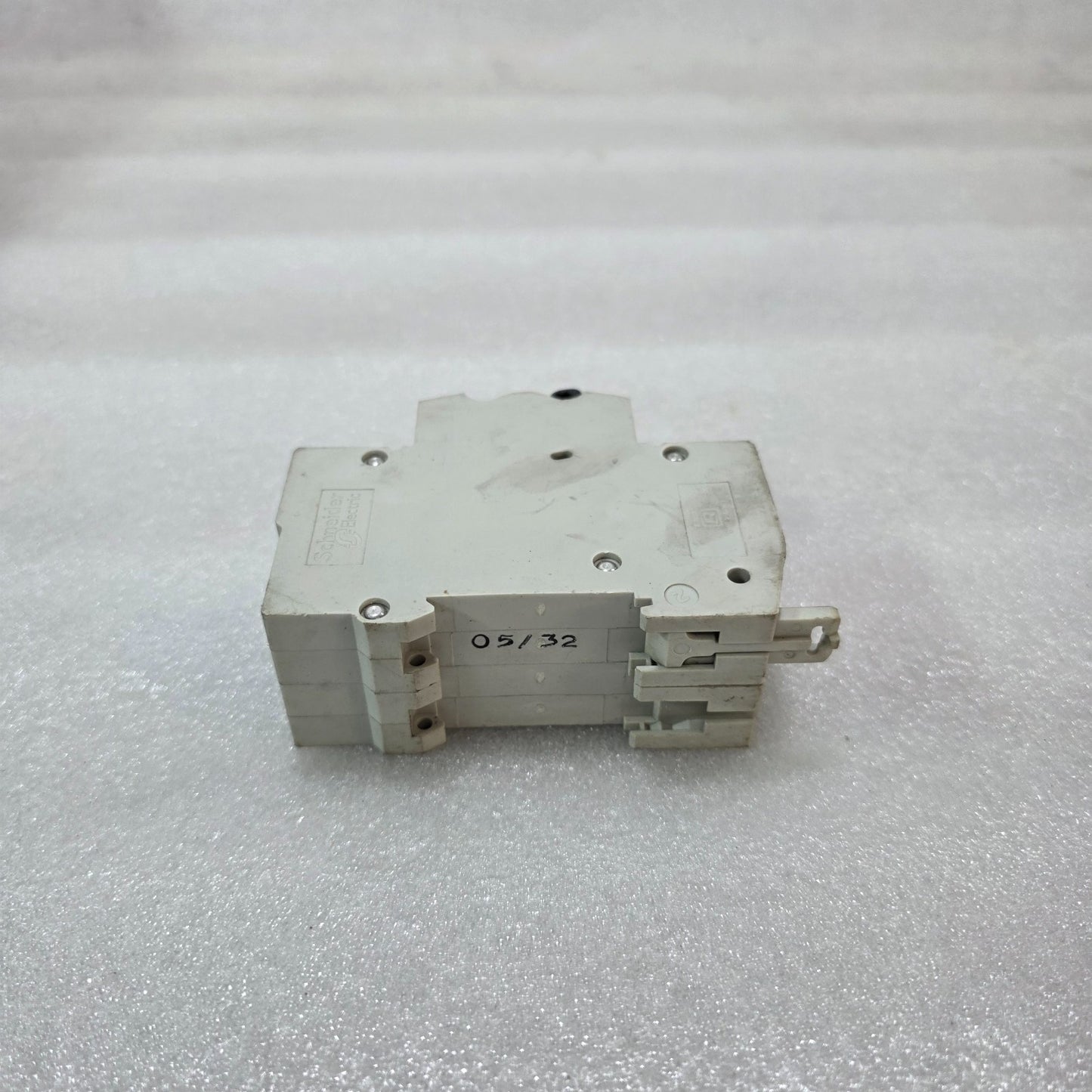 MERLIN GERIN PROTEC 2P C2 MINIATURE CIRCUIT BREAKER 415V 10KA