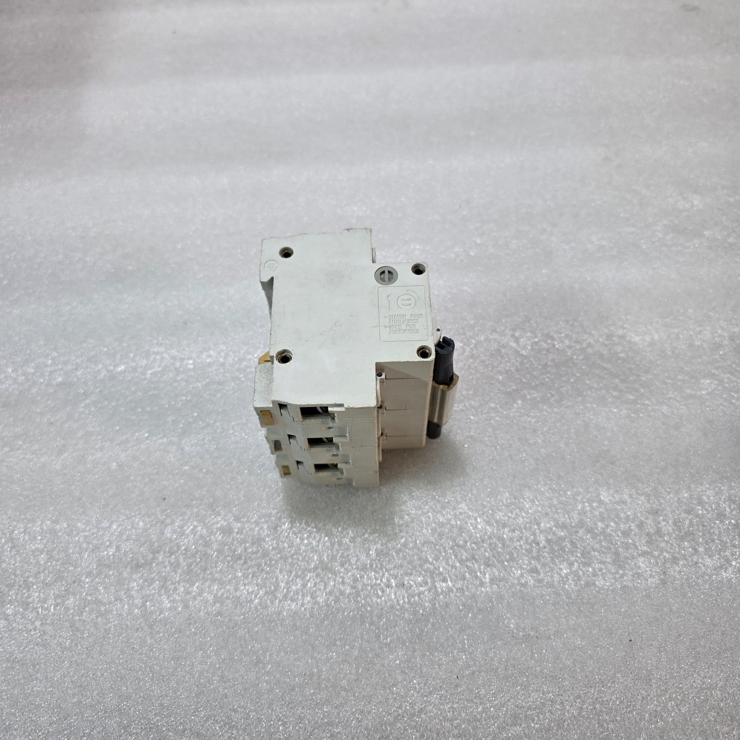 MERLIN GERIN MULTI9 NC100 D63A 3 POLE MCB 380/415V 10KA CIRCUIT BREAKER