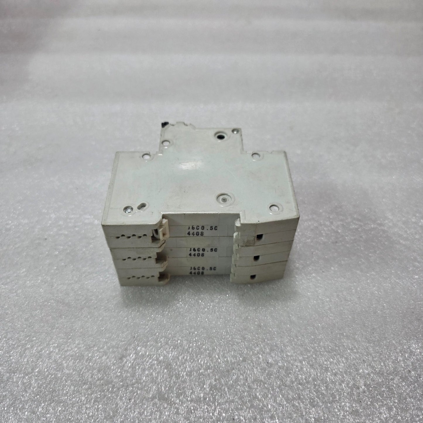 SIEMENS 5SJ63 C0.5 3 POLE MCB 0.5A 400V MINIATURE CIRCUIT BREAKER 6000A