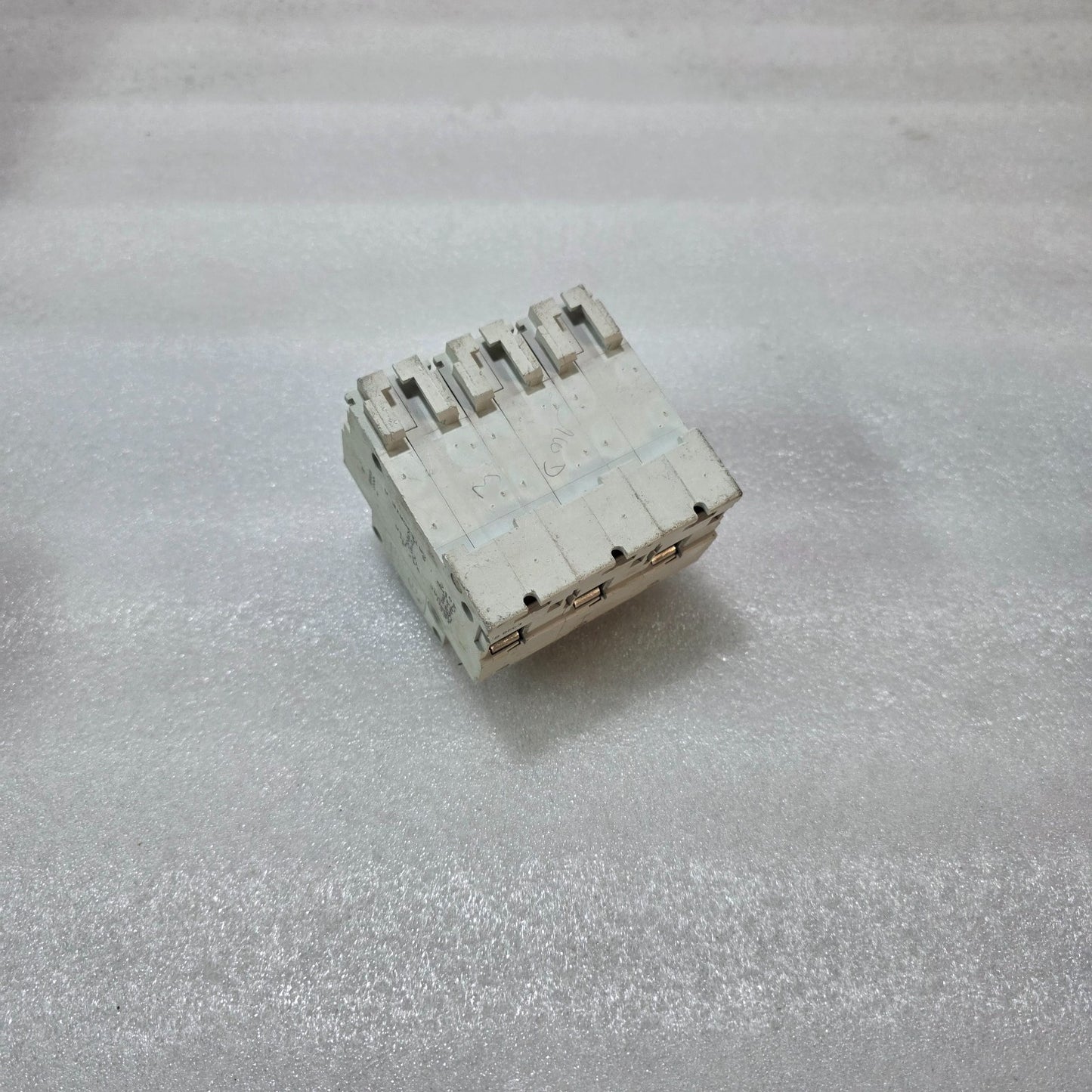 MERLIN GERIN MULTI9 NC100H D100A 3 POLE MCB 415V 10KA CIRCUIT BREAKER