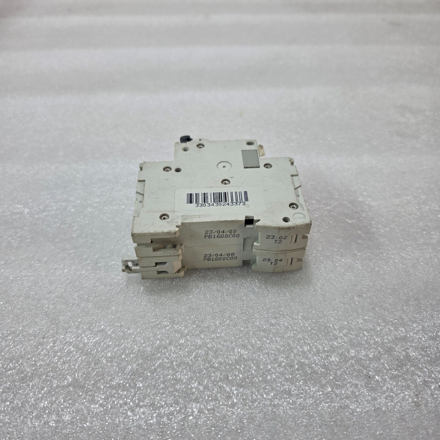 MERLIN GERIN MULTI9 C60N C16 2 POLE MCB 16A 400V CIRCUIT BREAKER